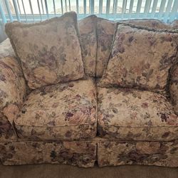 Beautiful Floral-pattern Sofa-loveseat Set