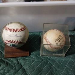 Autographed Baseballs Collectors