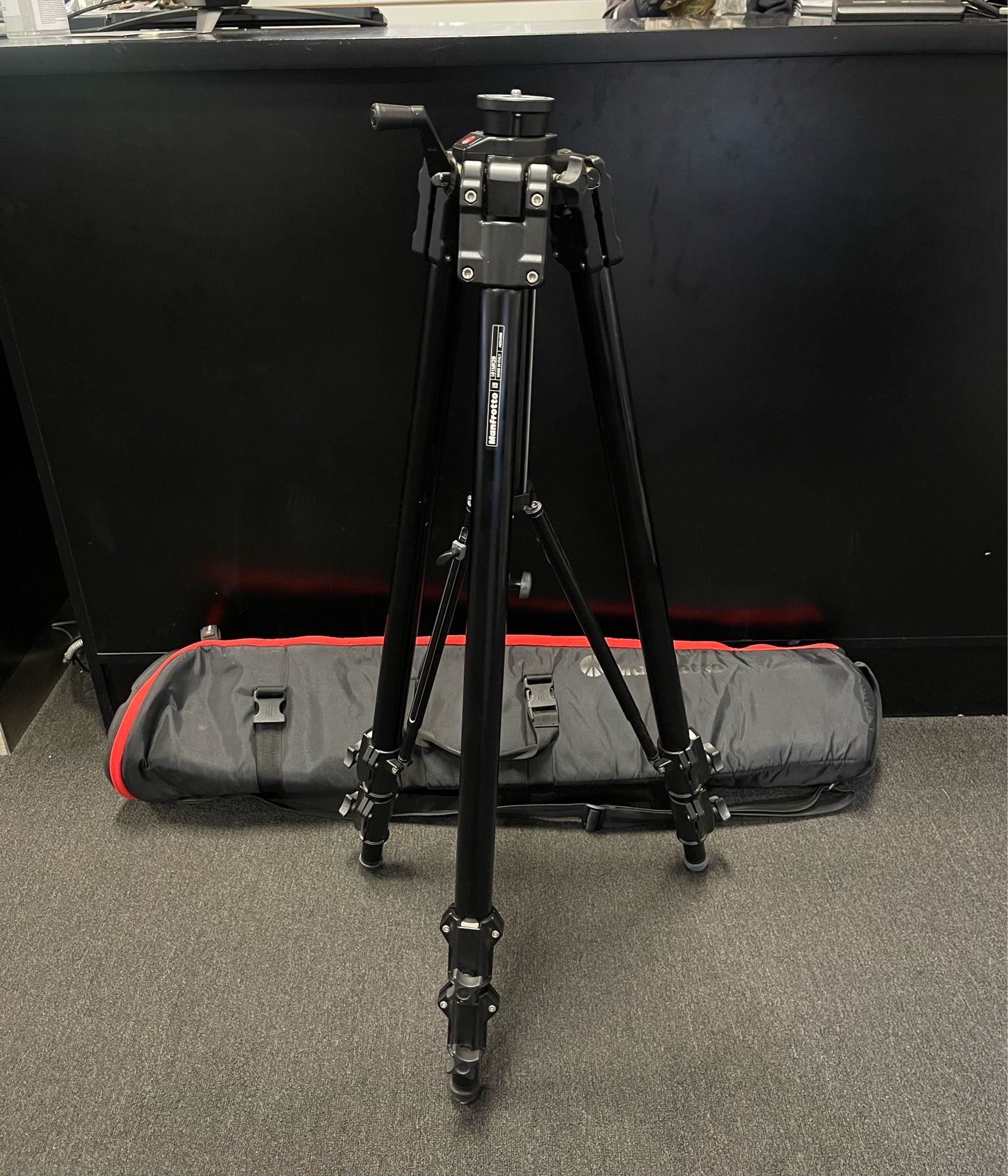 Manfrotto 161MK2B Super Professional Tripod MK2 W/ Manfrotto Carrying Case