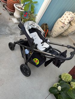 UPPAbaby Stroller – Good Condition