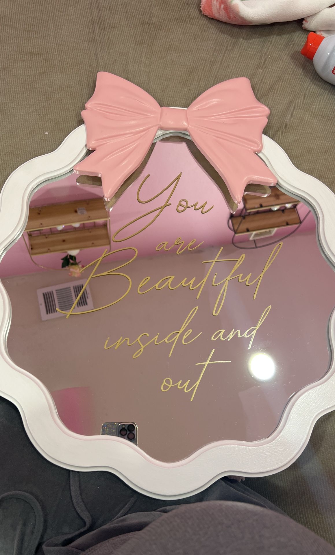 Brand New Beautiful Bow Mirror 