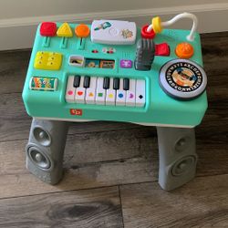 Fisher Price Stand And Play DJ