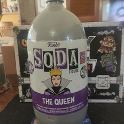 Funko 2023 Wondercon Snow White Evil Queen Soda Exclusive Disney 3L (Common)