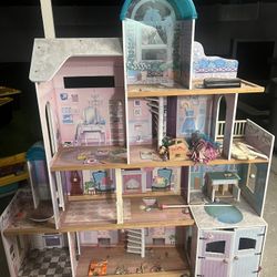 Doll House