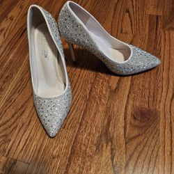 De Blossum Pumps