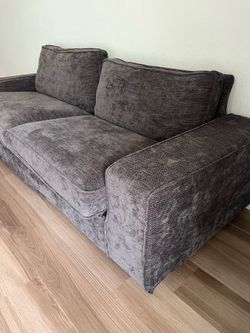 Brand new Sofa-  pet/smoke free