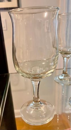 Set of 8 Stemmed Water Goblets / Beverage Glasses