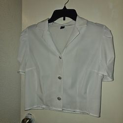 Cute White Dress Shirt With A Collar & Pretty Buttons 
