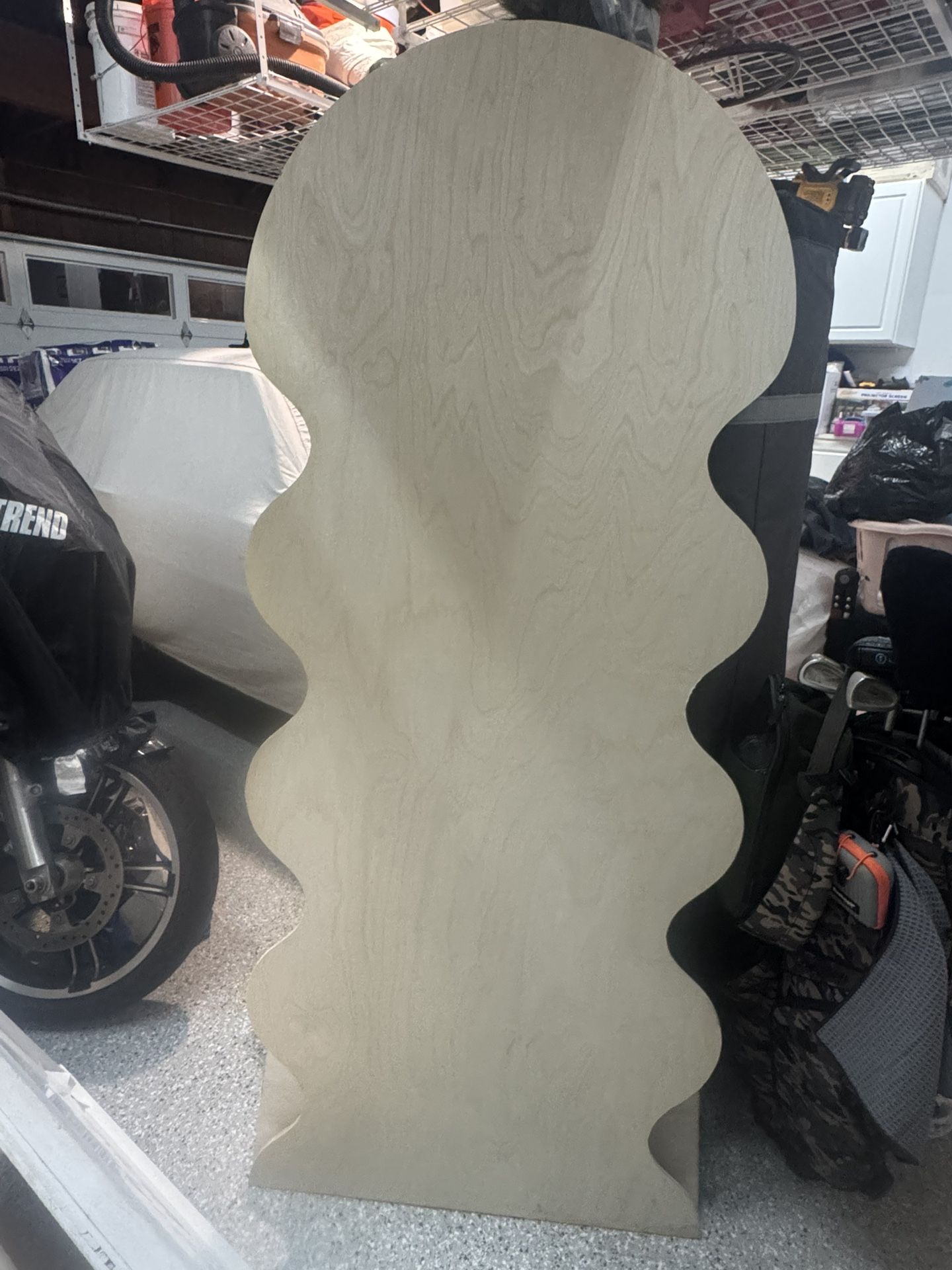 Curvy Backdrop For Sale