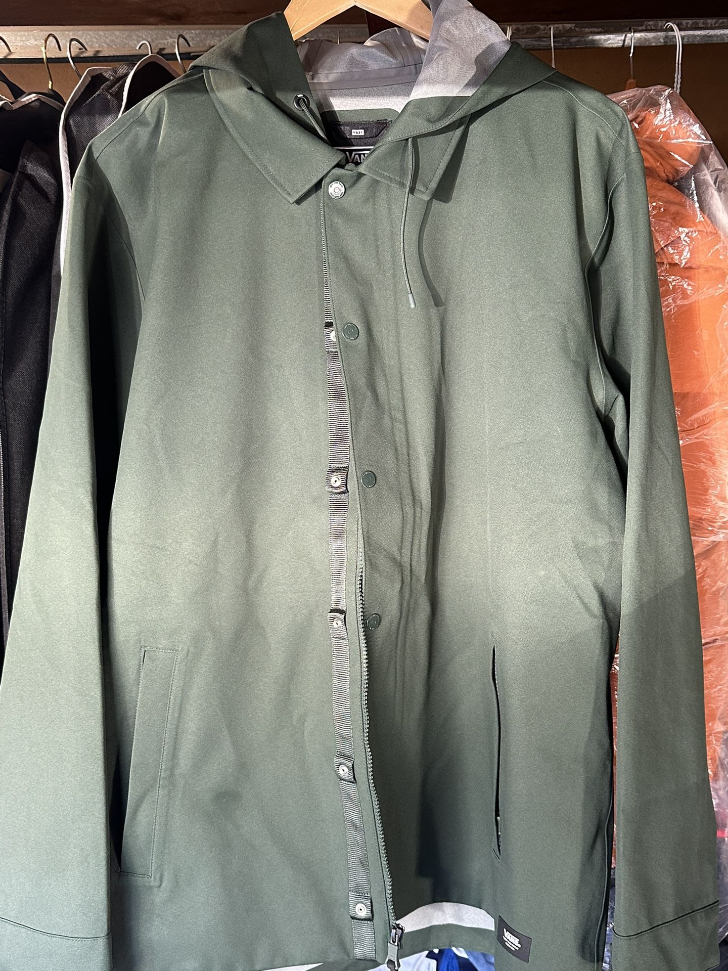 Vans rain jacket New (X-L). Green