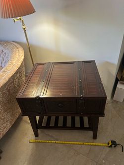 Dark Wood Trunk Style End Table with Drawer – 29x25x26” in San Dimas