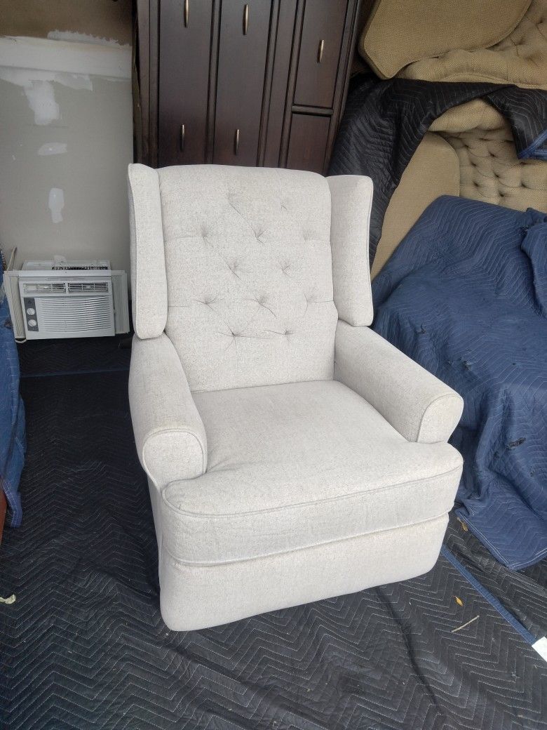 Luxury Recliner Chair Brand New