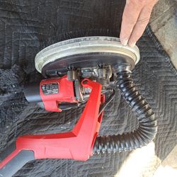 DRYWALL SANDER WITH LIGHT . GOOD WORKING CONDITION 