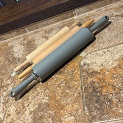 3 Rolling Pins/ 2 Wooden/ 1 Silicone