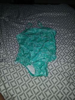 18 M swim suit