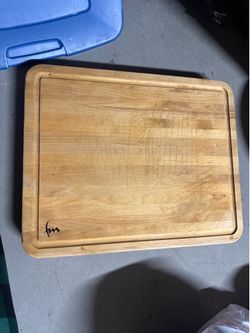 Wooden cutting board