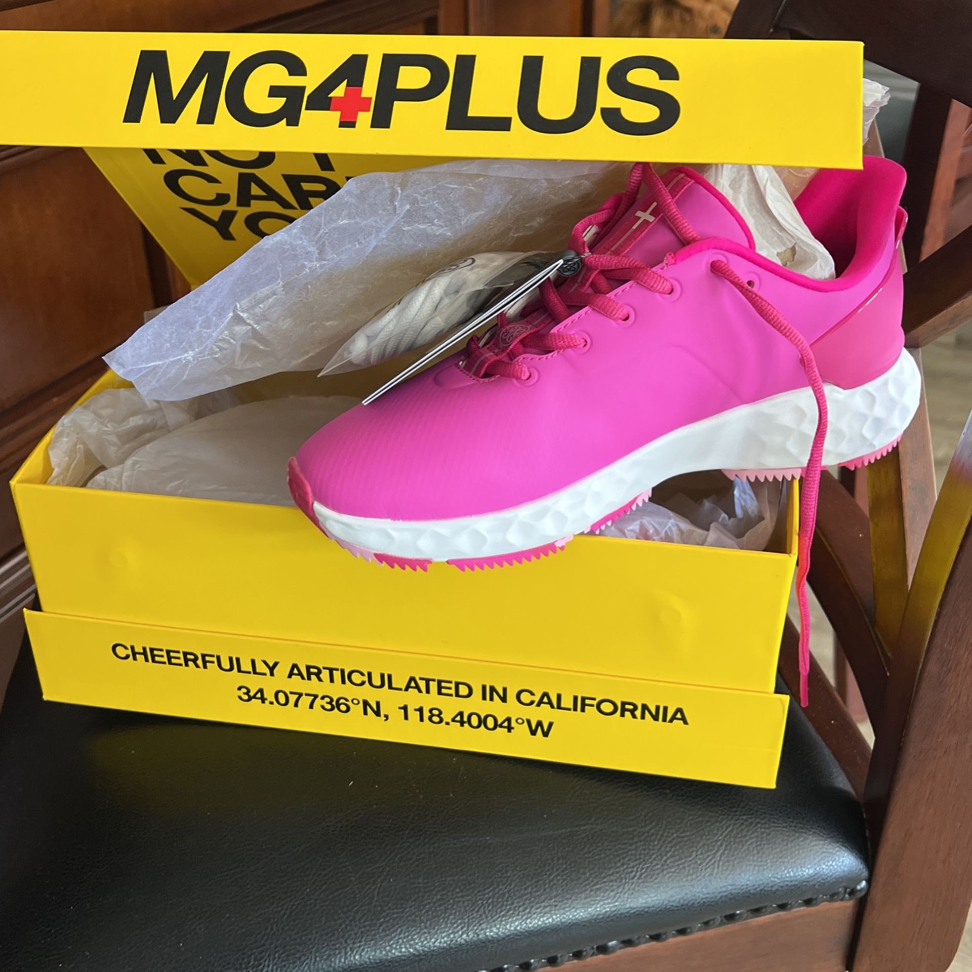 New Womens Gold Shoes Size 8.5 Clothing