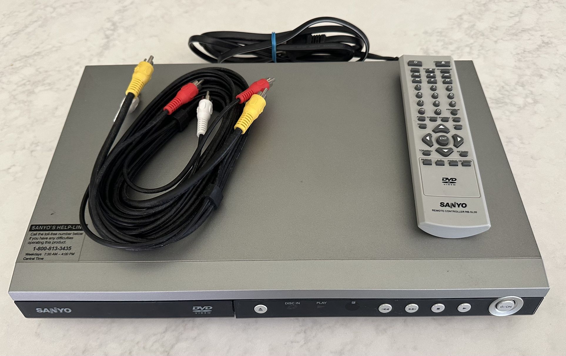 Sanyo DWM-450 DVD Player with Remote - fully functional
