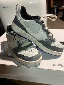 Nike Borough Low sneakers for boys, size 6 Y