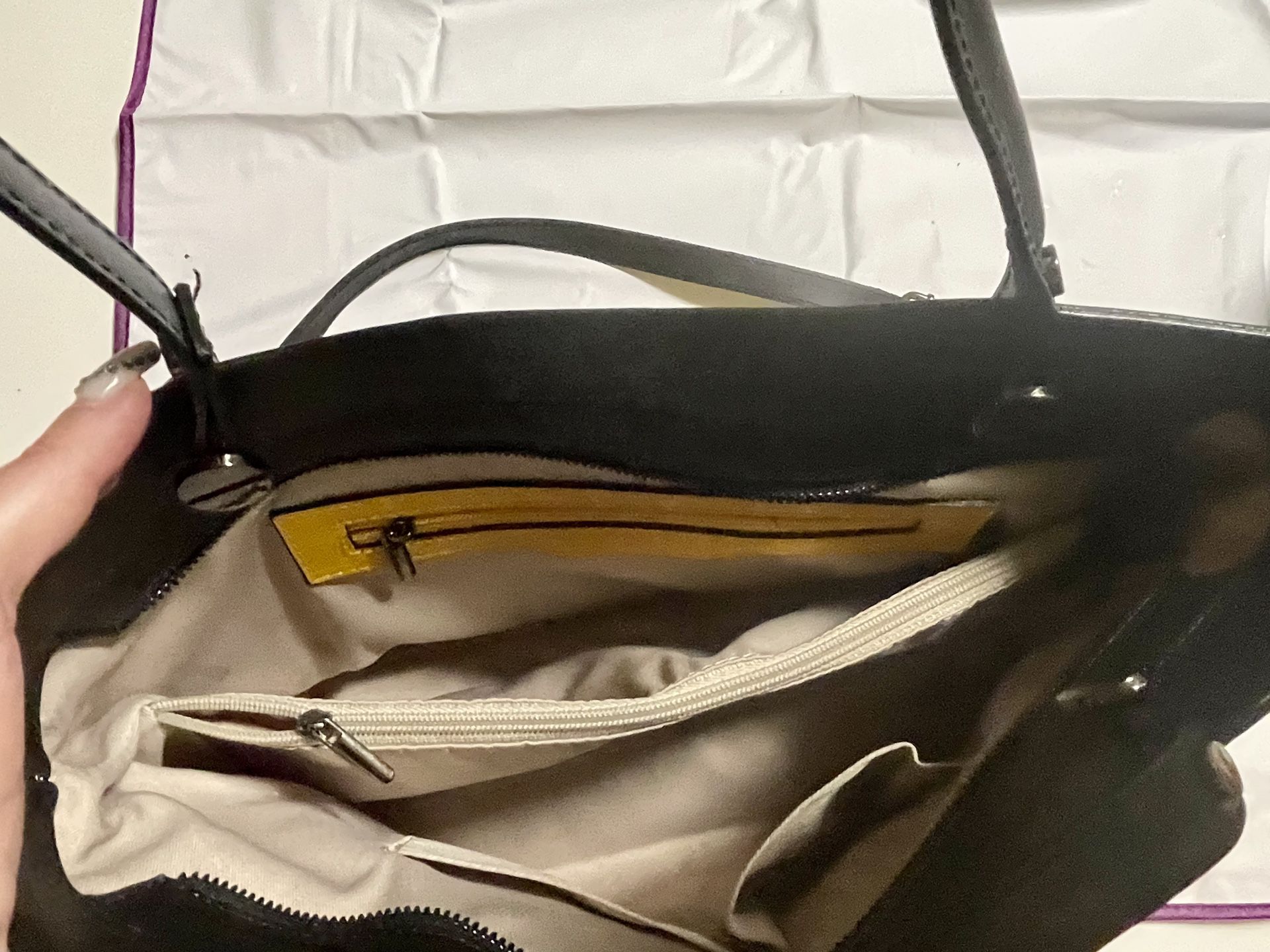 NWOT Genuine Vera Pelle Black Yellow Leather Bag Tote for Sale in