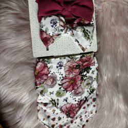 Baby Girl Bows With Bibs