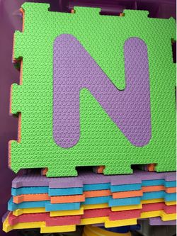 Foam letter and number mat