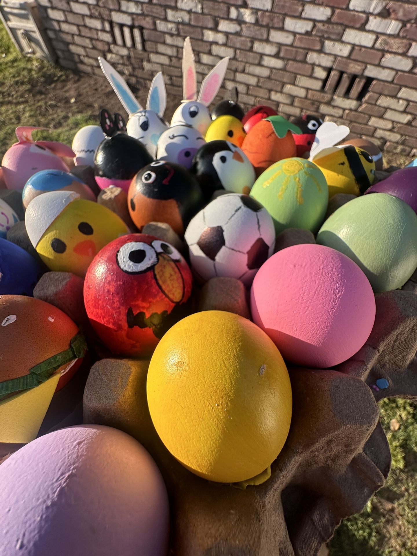 Character Easter Confetti Eggs (Cascarones)