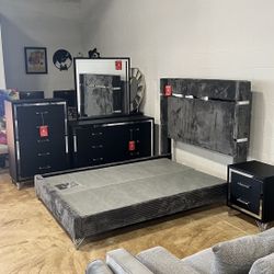 5 PIECES BEDROOM SET QUEEN 