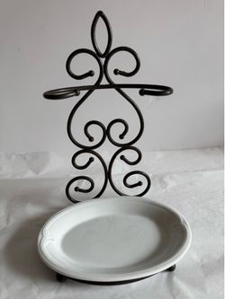 Princess House Meridian Double Spoon Rest featuring a white porcelain dish on a black metal stand.