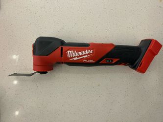 Milwaukee M18 Fuel Multi-Tool (TOOL ONLY)
