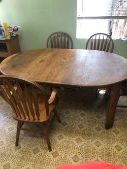 Table 6 chairs