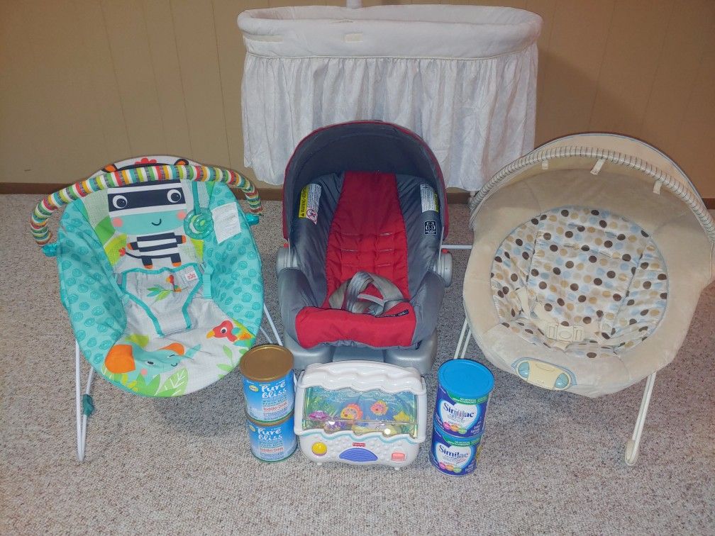 Battery operated baby bassinet battery operated bouncers new Graco car seat New 2 Similac Advance formula 2new pure Bliss by Similac toddler drink