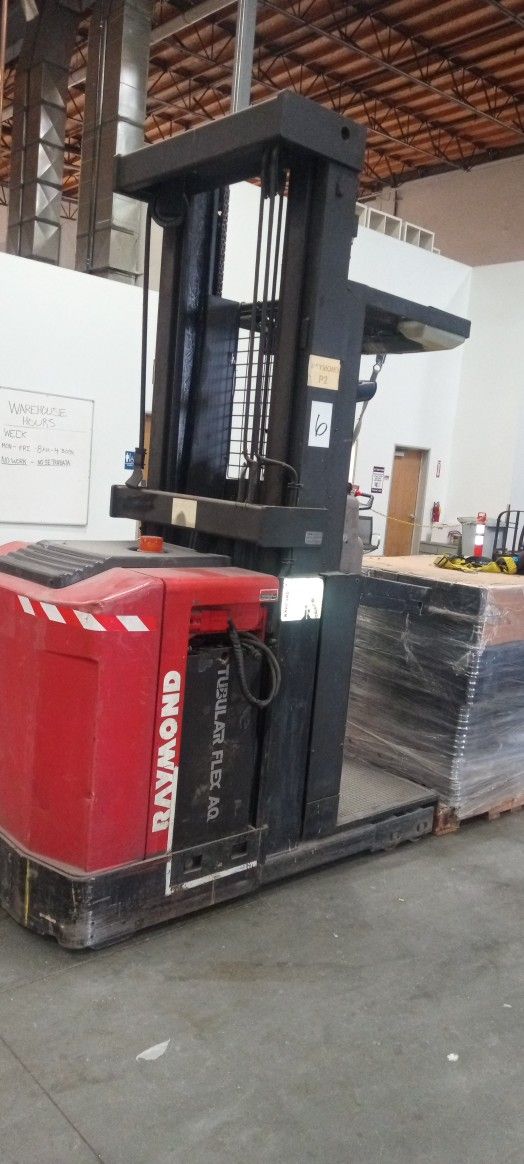 Raymond Forklift 