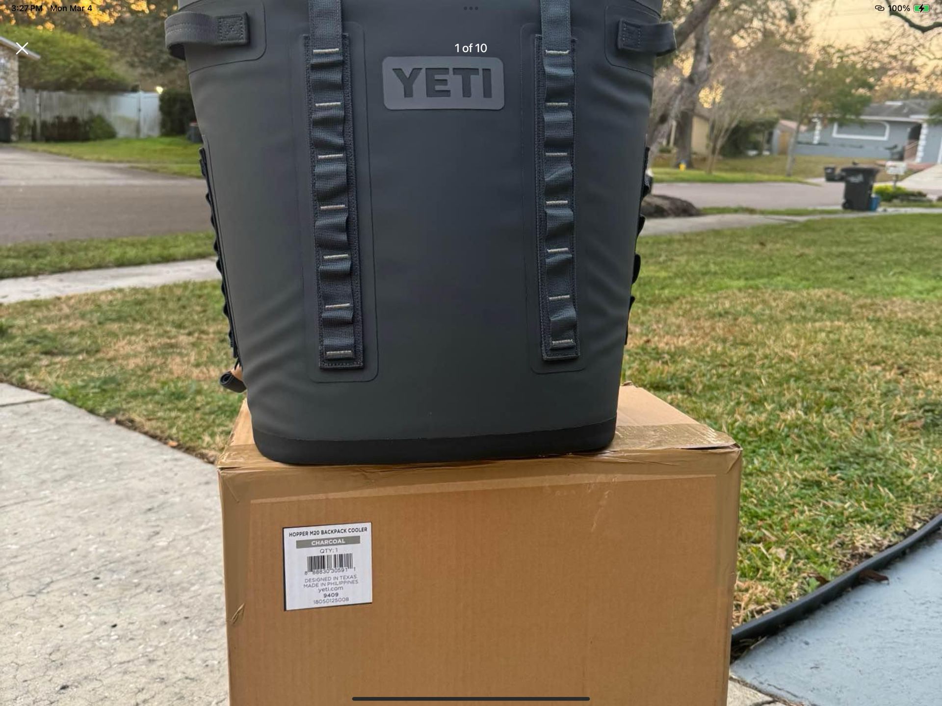 NEW In Box~ Yeti Hopper M Series Backpack Soft Sided Cooler With MagShield Access ~RETAIL $350. ~Charcoal Or Navy