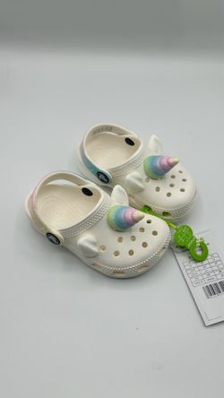 Crocs kids Classic iam rainbow unicorn cgt