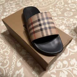 Burberry Slides Size 10 