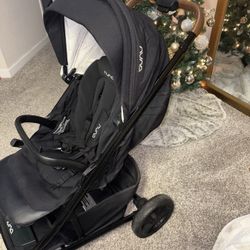 NUNA TAVO™ Stroller and PIPA™ Urbn Infant Car Seat Travel System