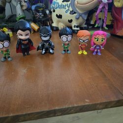 6 Big Head DC Figures 