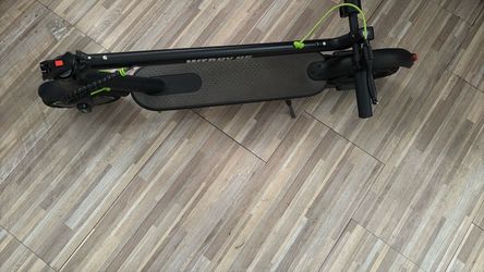 Electric scooter