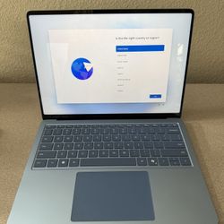 Microsoft surface 7th Edition 14 inch