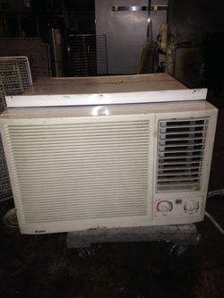 Air conditioner 18,000/17,500btu 230/208 1 phase