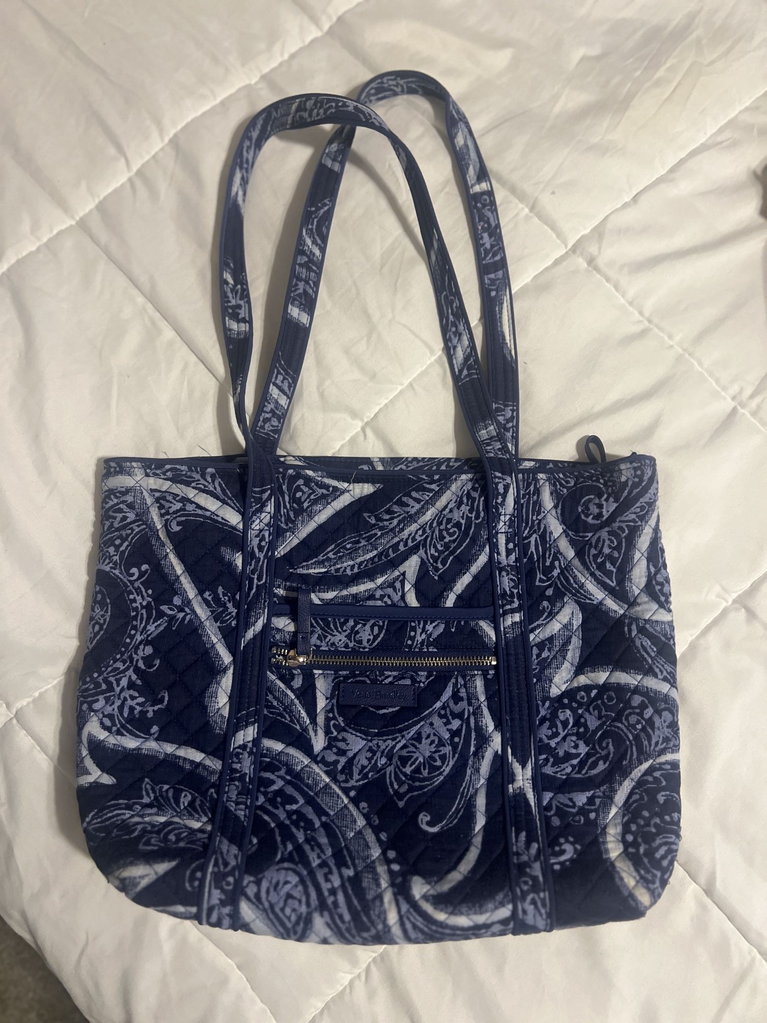 Lot Of Vera Bradley- 4 Purse/tote/bags, One Laptop Bag And One Laptop Sleeve