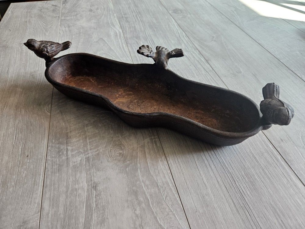 Vintage Cast Iron 3 Bird Feeder