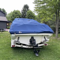 1999 SEA RAY 215EC