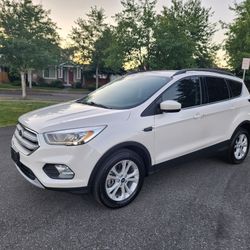 2018 Ford Escape SEL 1.5 Ecoboost,  4wd