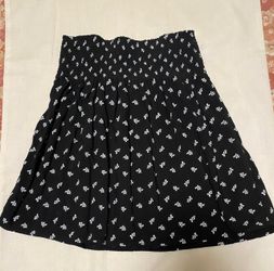 Black skirt
