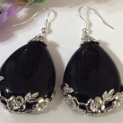 Tibet .925  Sterling Silver Teardrop, Black Onyx, Gemstone Hook Earrings. SG-0103