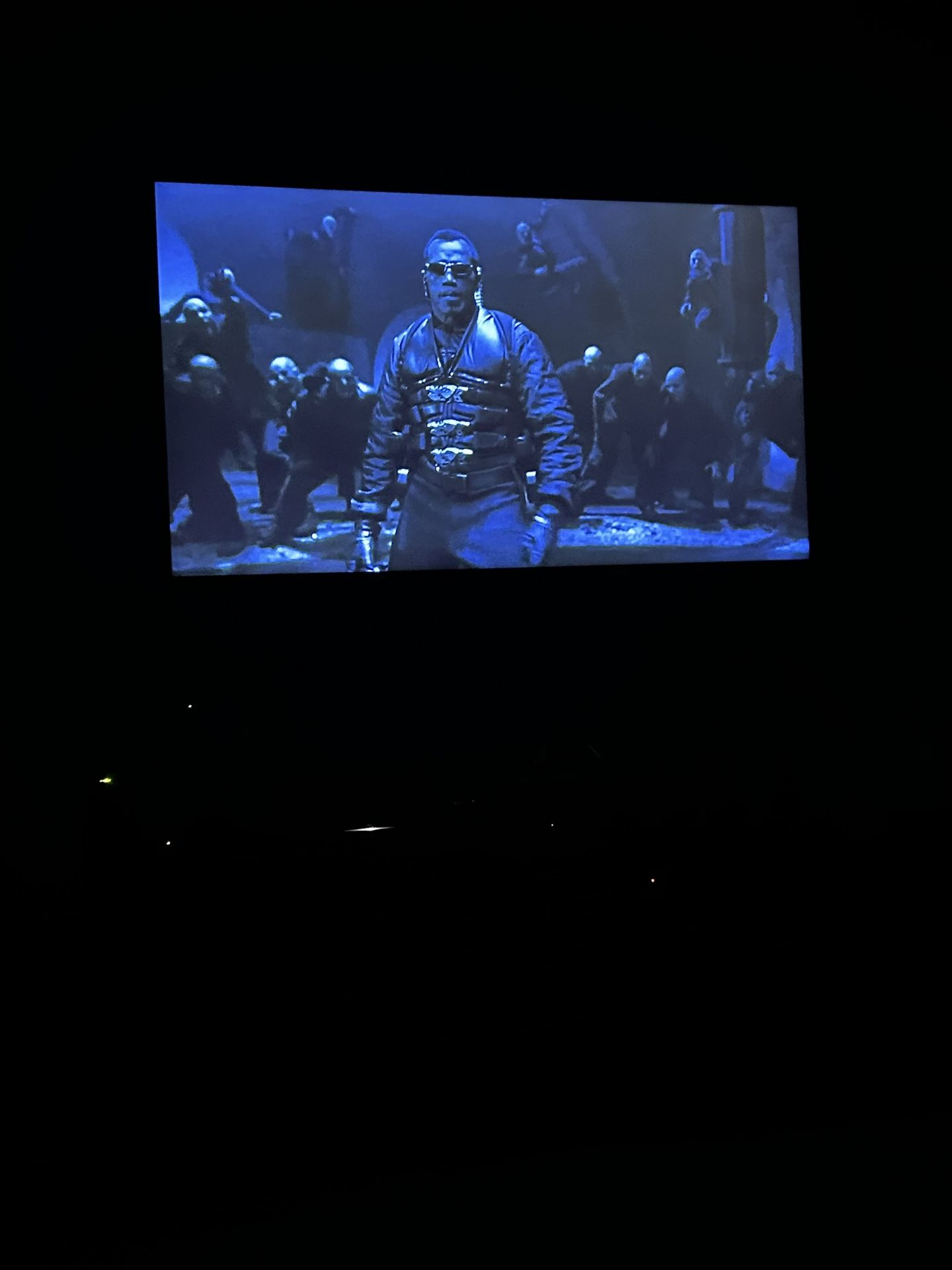 FOR SALE 🗣️🗣️ 65 INCH TV