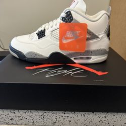 Air Jordan IV White Cement Size 10