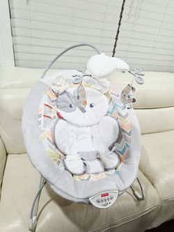 Fisher-Price Vibrating Baby Bouncer